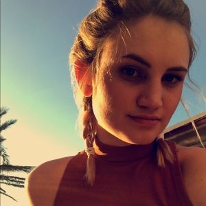 Meet your Posher, Allison